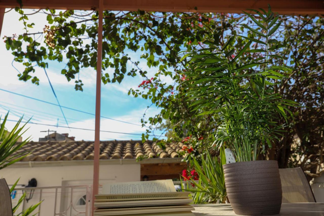 Family House At Corfu Town公寓 外观 照片