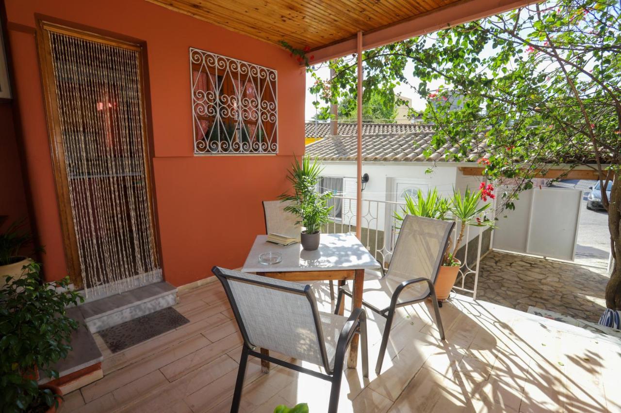 Family House At Corfu Town公寓 外观 照片