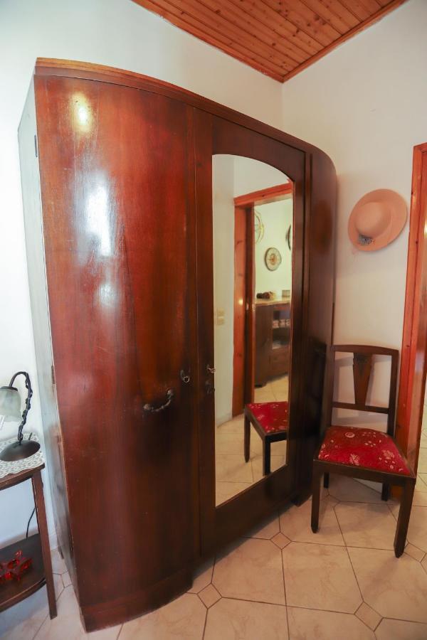 Family House At Corfu Town公寓 外观 照片