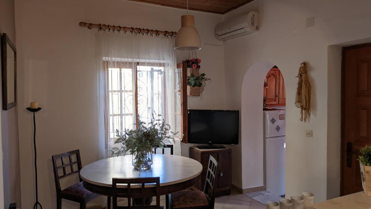 Family House At Corfu Town公寓 外观 照片