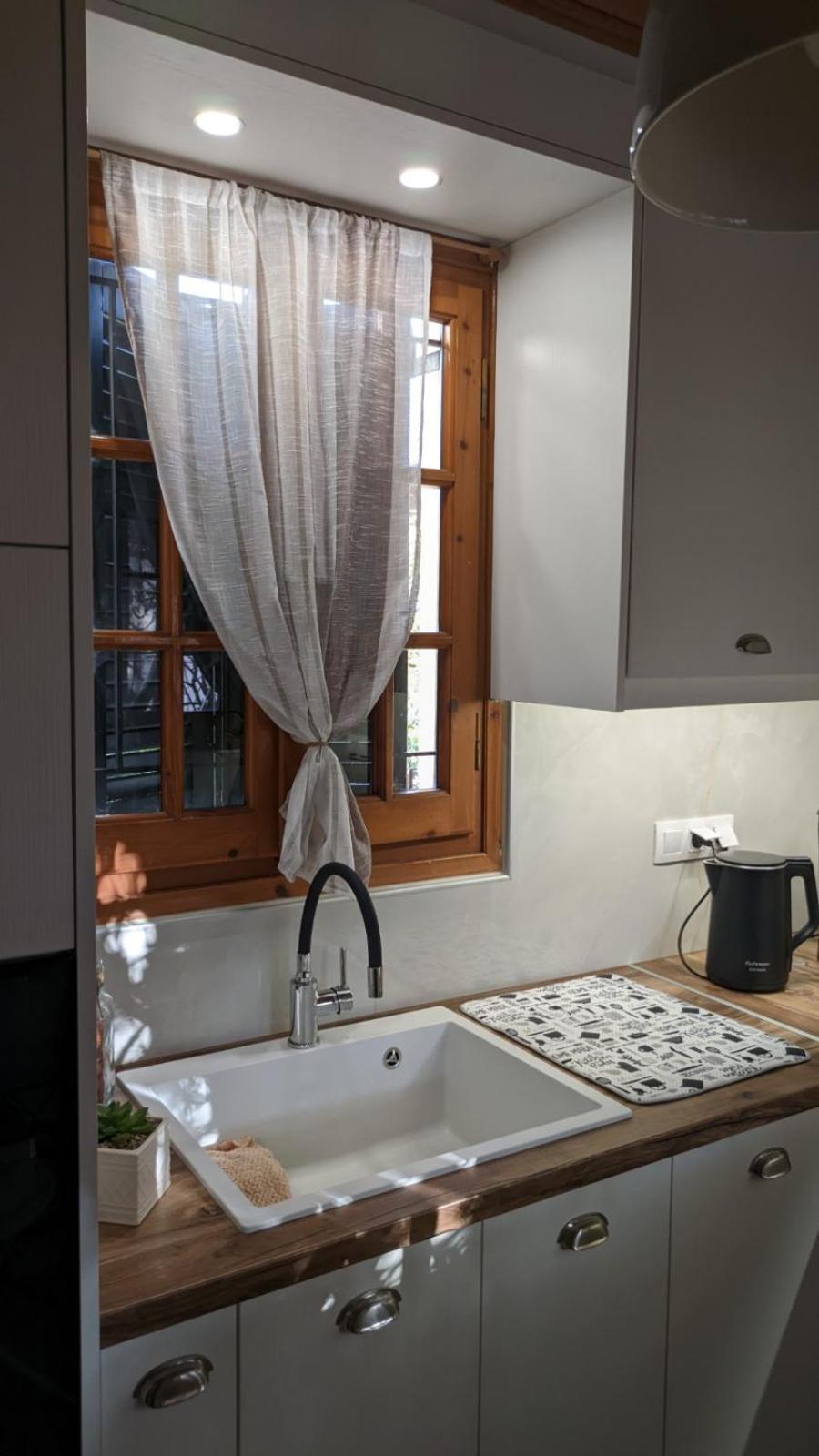 Family House At Corfu Town公寓 外观 照片